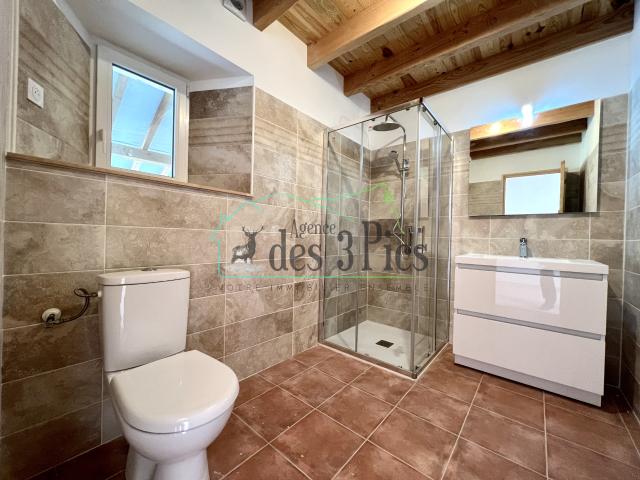 En location Maison 5 pièces 180 m