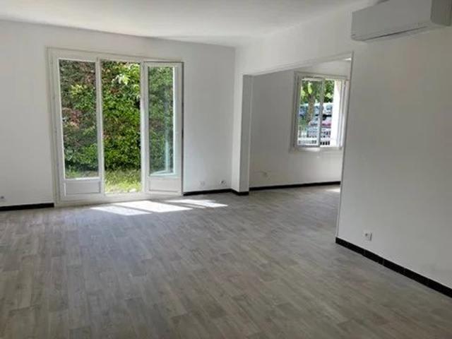 En location Maison 5 pièces