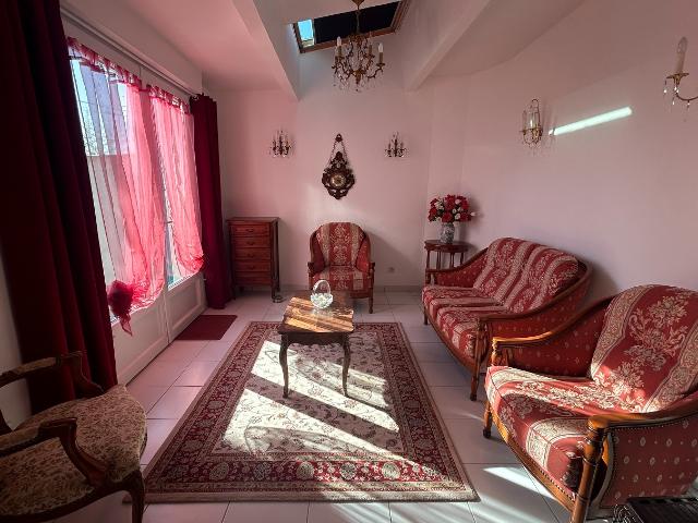 En location Maison 5 pièces 88 m