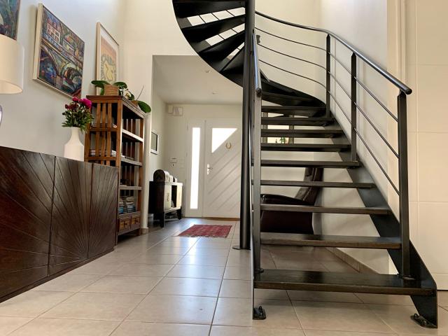 En location Maison 6 pièces 160 m