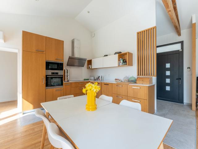 En location Maison 8 pièces 154 m