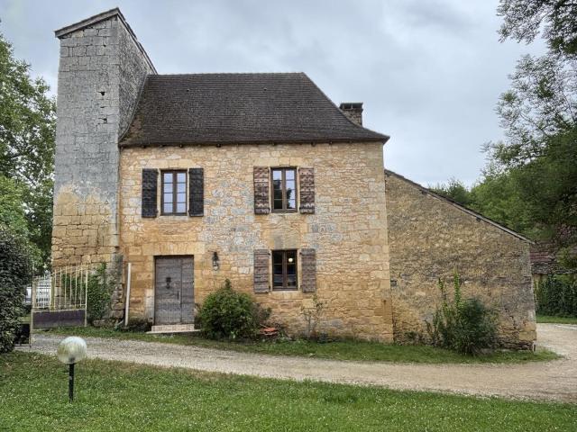 En Périgord Noir, à Montignac Lascaux, moulin historique du. 195m² Montignac Lascaux