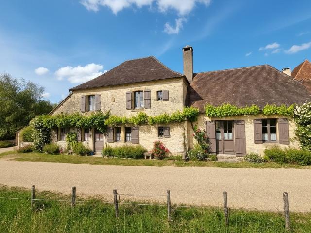 En Périgord Noir, dans un village classé, propriété de carac. 232m² Montignac Lascaux