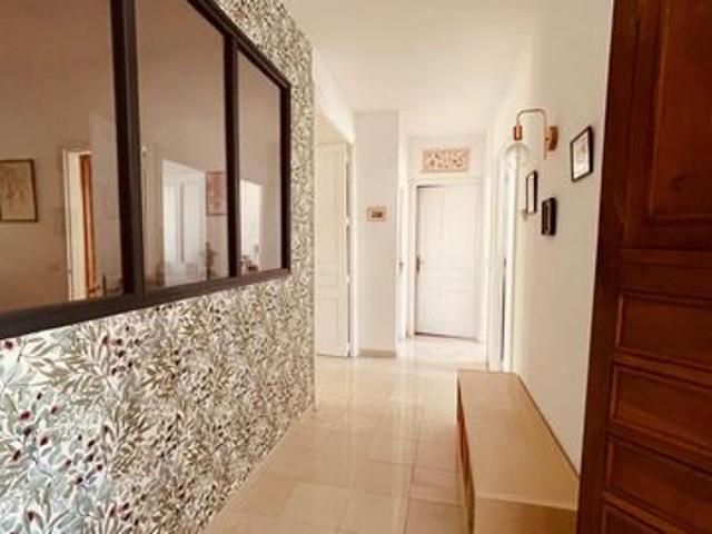 En plein coeur D'Ales appartement de 110M2 avec comble aménageables de 150M2
