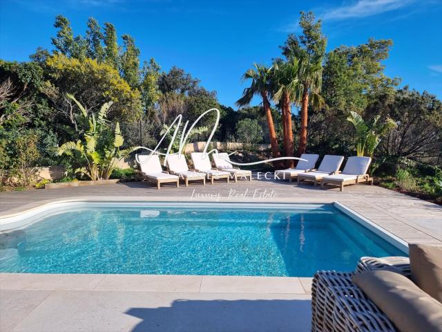 En Plein Coeur Du Rayol Canadel Tres Belle Vue Sur La Mer 187m² Rayol Canadel sur Mer