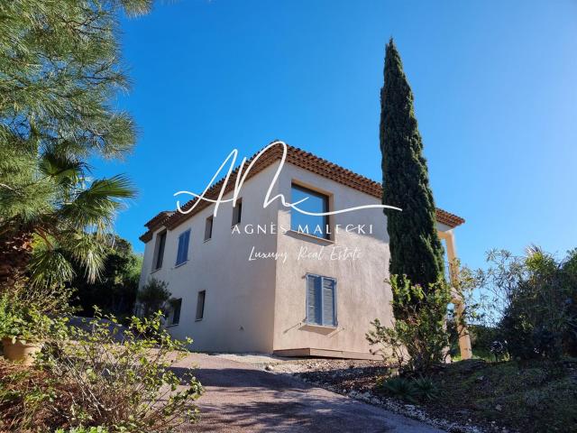 En Plein Coeur Du Rayol Canadel Tres Belle Vue Sur La Mer 187m² Rayol Canadel sur Mer