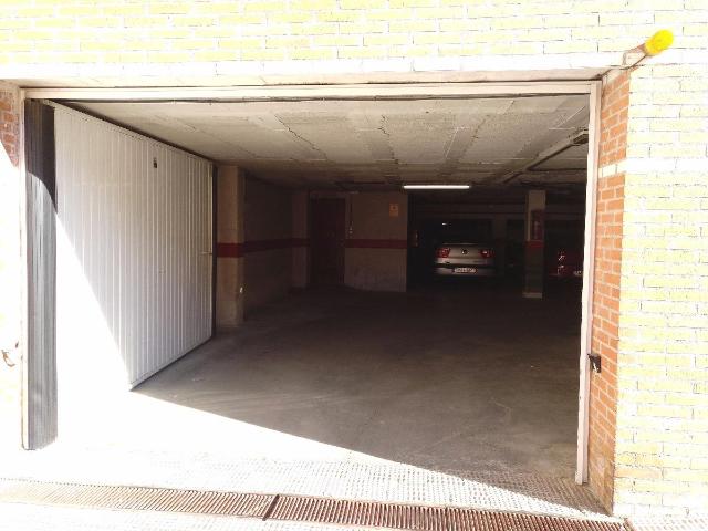 ¡En Puente Tocinos, se vende plaza de garaje!
