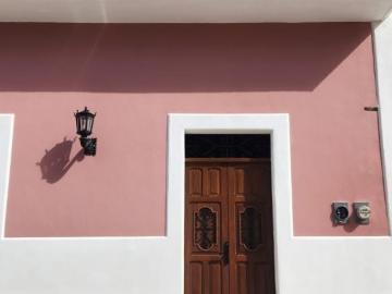 EN RENTA, Casa colonial remodelada y equipada en Centro Historico Campeche