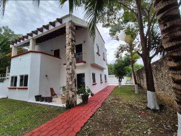 EN RENTA CASA EN RESIDENCIAL CAMPESTRE