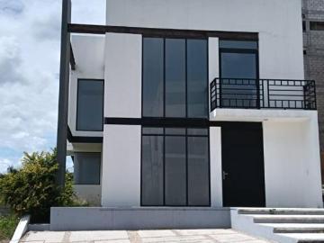En Renta o Venta Casa en Club Residencial La Vista al Poniente de Tuxtla Gutz