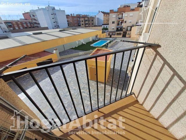 EN RESIDENCIAL CON PISCINA, GARAJE Y BALCÓN