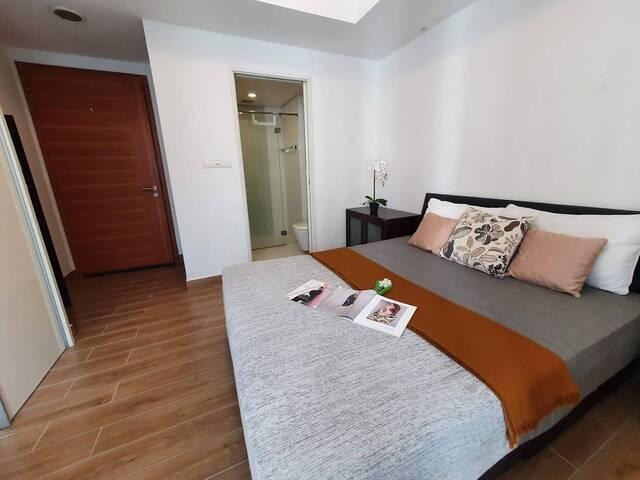 En Suite Jr Master Room, Raffles Place MRT CBD