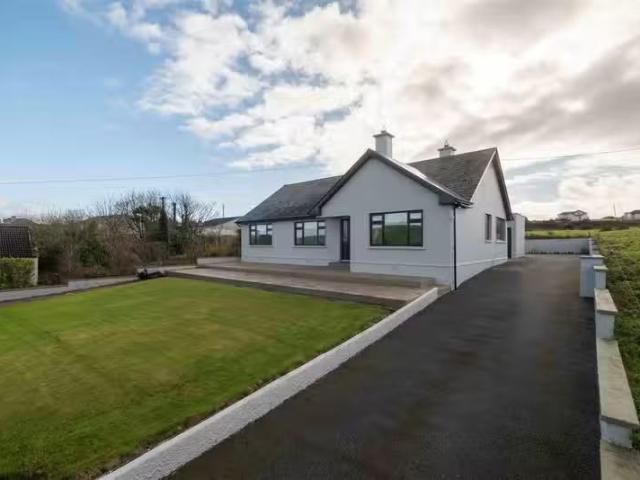 Ennistymon Road, Lahinch, Clare, V95 R7D8