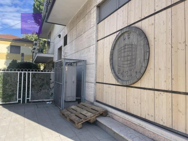 Enoteca in vendita a Padova