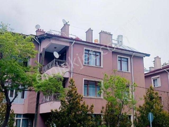 Şenoldan Meram Alavardı'da Kiralık 3+1 Arakat Daire