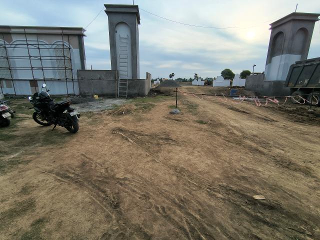 Enormous 1043 Sq.Ft. Plot in Mambakkam Chennai Listing ID: #9853