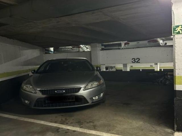 ENORME PLAZA DE GARAJE A LA VENTA