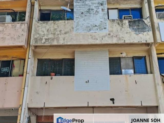 Enblock shoplot at Cheras 3storey intermediate shoplot for sale!