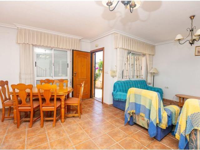 ¡Encantador Adosado en La Zenia Tu Refugio Mediterráneo! ?