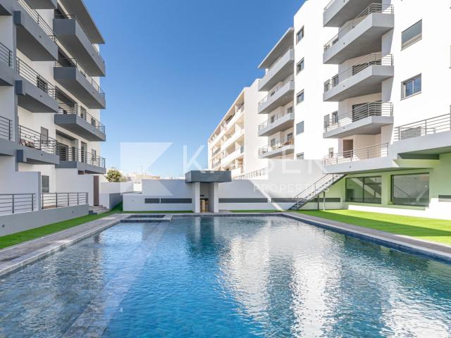 Encantador apartamento com piscina, garagem e terraço com v 81m² Quelfes