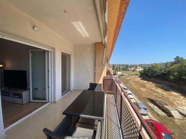 Encantador apartamento con estilo mediterráneo con 3 dormitorios en el corazón de Xaló