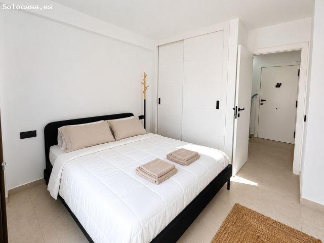Encantador Apartamento Duplex Reformado en Los Cristianos, Arona