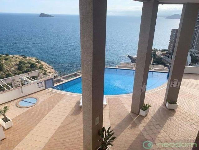 Encantador apartamento de 1 dormitorio con balcón