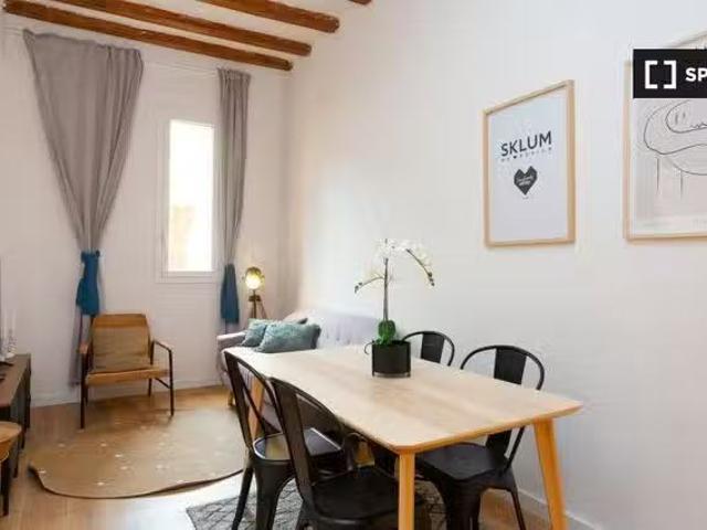 ¡Recién llegado! Apartamento de 2 dormitorios en alquiler en E.