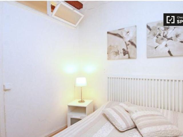 Encantador apartamento de 2 dormitorios en alquiler en El Raval