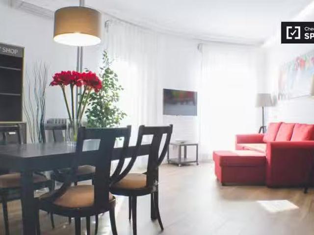 ¡Recién llegado! Apartamento de 2 dormitorios en alquiler en P.