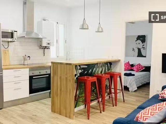 Encantador Apartamento de 3 dormitorios en alquiler en Embajad.