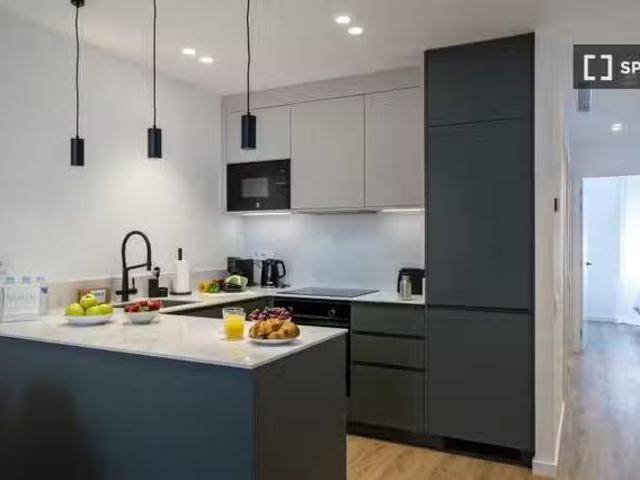 Barato Apartamento de 3 dormitorios en alquiler en Vila de Grà.