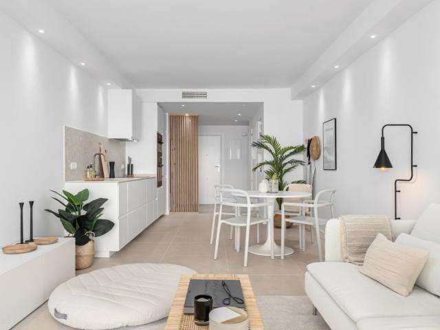 Encantador Apartamento en el Corazón de Nueva Andalucía