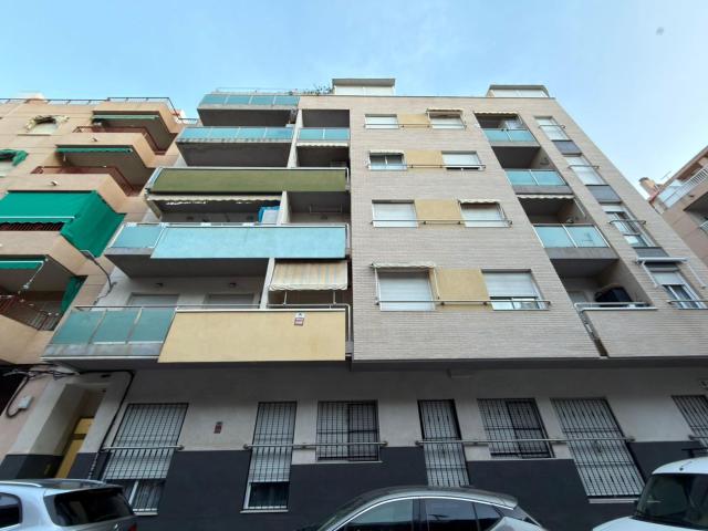 Encantador apartamento 2005 con excelente distribución de espacios y a solo 100 metros de la playa