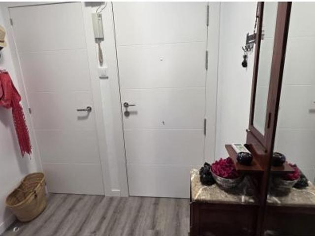 Encantador Apartamento Reformado en el Corazón de Águilas