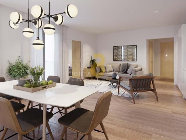 Encantador Apartamento T0, último piso, junto ao Campo 24 de Agosto: Viva com Estilo na Cidade do Porto!