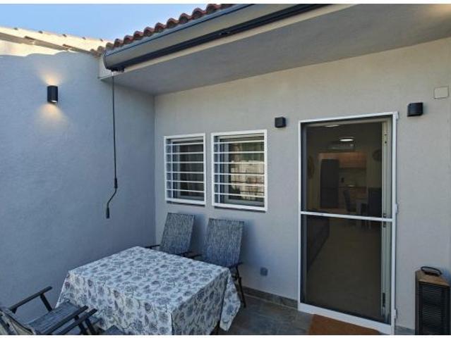 Encantador bungalow reformado en La Siesta – Torrevieja