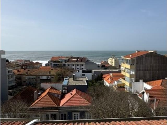 Encantador Duplex T2 com Vista Mar, Terraço e Excelente Exposição Solar | Foz do Douro