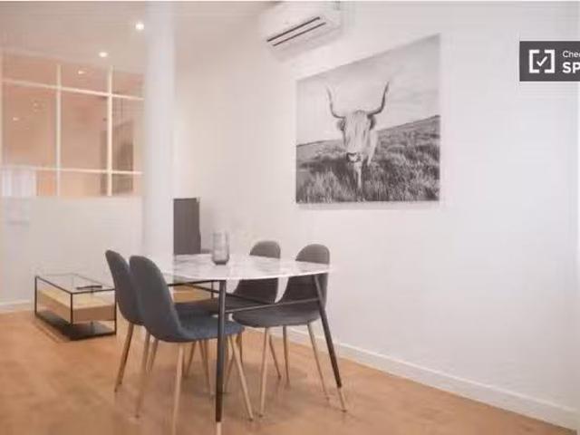 ¡Oferta! Estudio en alquiler en Zofío, Madrid