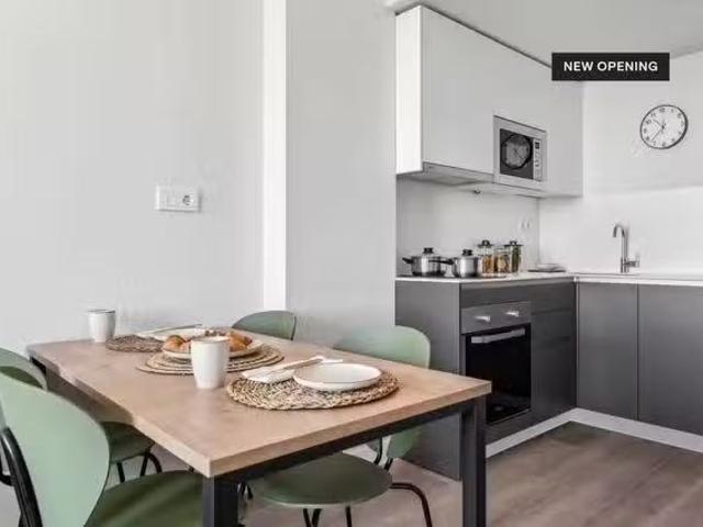 ¡Oferta! Habitación en 28051 Madrid, Spain
