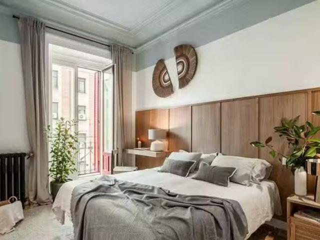Único Habitación en 2, 28010 Madrid, Spain