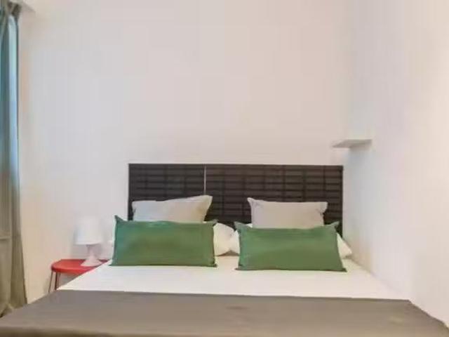Bonito Habitación en Calle Cirilo Amorós, El Pla del Remei