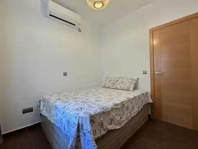 Acogedor Habitación en Calle Alcalá, Ciudad Lineal