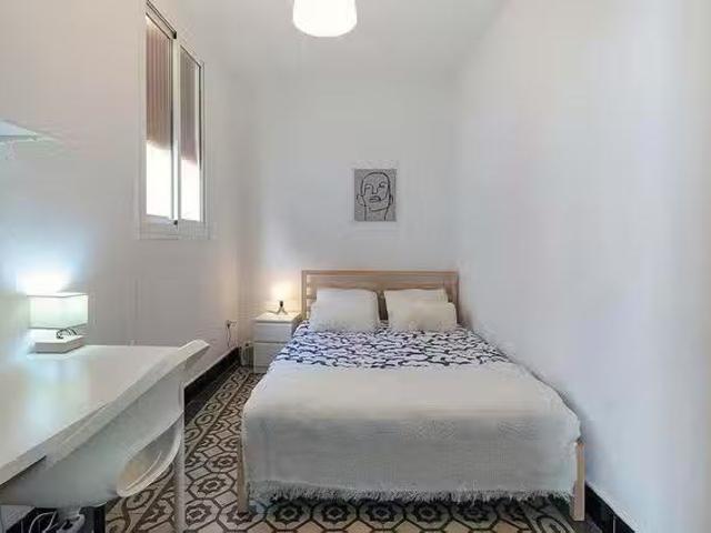 Único Habitación en Calle Bustos Tavera