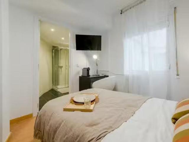 ¡Renta! Habitación en Calle de Alburquerque, Chamberí
