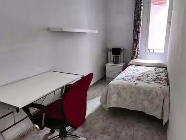 Bonito Habitación en Calle de Gaztambide