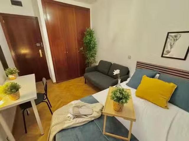 ¡Recién llegado! Habitación en Calle de Isabel Clara Eugenia.