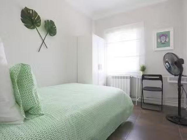 Acogedor Habitación en Calle de Mantuano, Ciudad Jardín