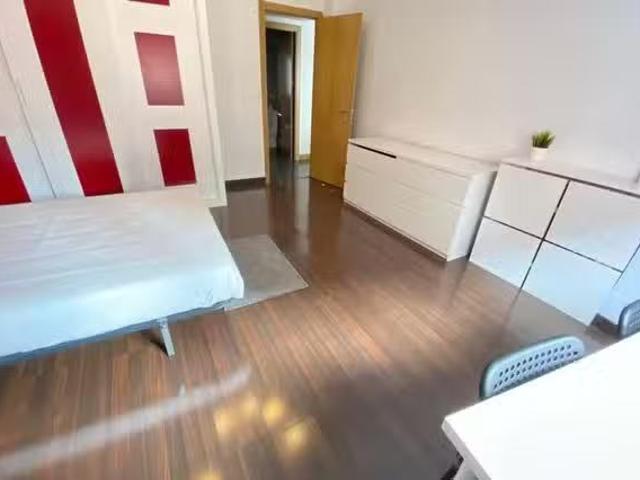 Único Habitación en Calle de Martín de Vargas