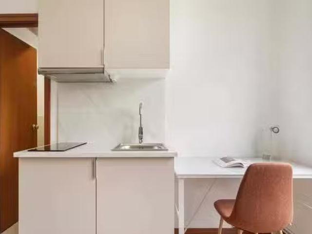 ¡Recién llegado! Habitación en Calle de Mesena
